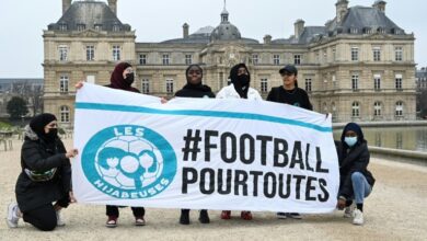 Photo of French minister condemns headscarf ban for Muslim footballers