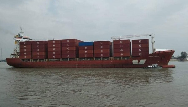 First direct container ship with RMG goods leaves Chattogram port for Italy
