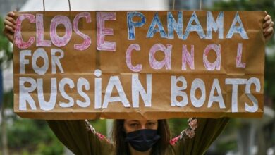 Photo of Protesters urge closure of Panama Canal to Russian ships