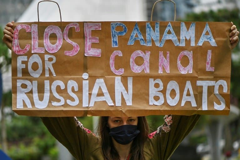 Protesters urge closure of Panama Canal to Russian ships