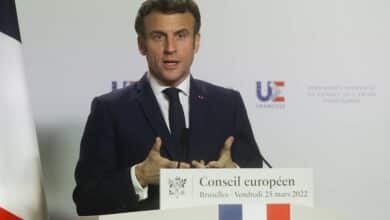 Photo of Macron says he plans to discuss Ukraine with Putin soon