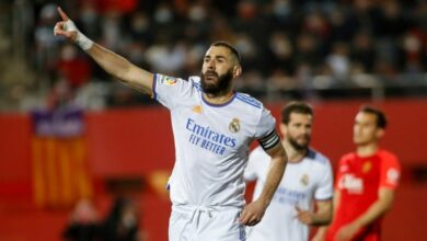 Photo of Benzema breaks French record but limps off ahead of Clasico
