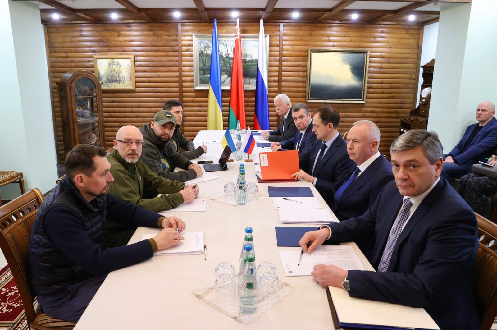 Russia-Ukraine peacekeeping teams may soon draft agreements