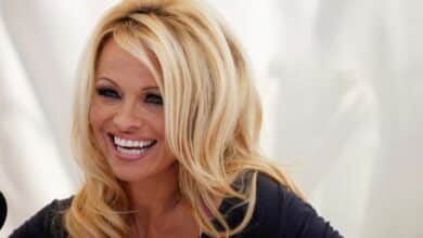 Photo of Pamela Anderson making documentary to tell her story