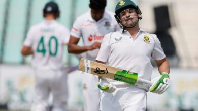 Photo of Elgar, Bavuma power South Africa to 233-4 on day 1 against Tigers
