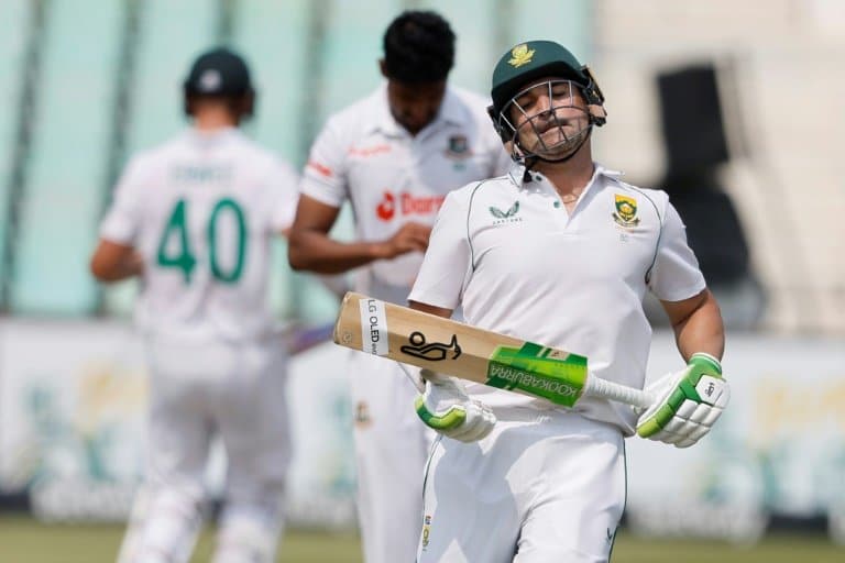 Elgar, Bavuma power South Africa to 233-4 on day 1 against Tigers