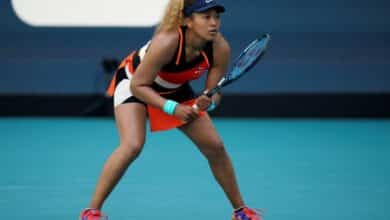 Photo of Osaka into quarters, Swiatek cruises