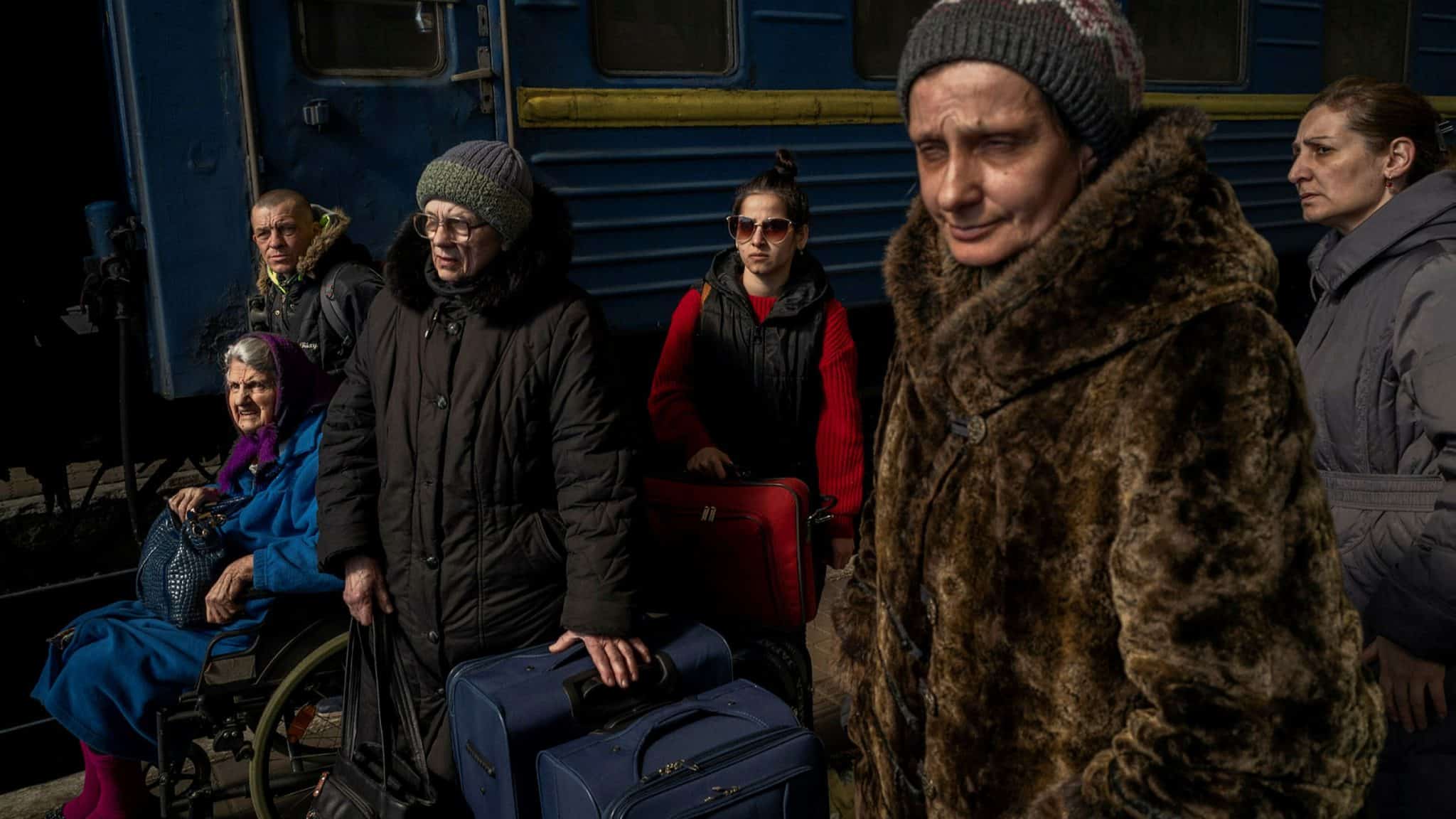 Fierce fighting engulfs Mariupol as Russia demands Ukraine surrender city