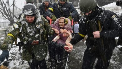 Photo of Western nations halt Russian oil as Ukrainians flee