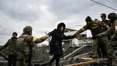Photo of Putin threatens Ukraine ‘statehood’ as Moscow sanctions tighten