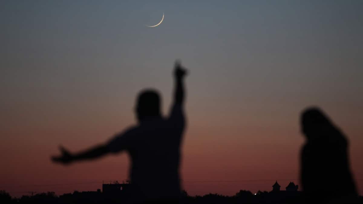 Saudi Arabia instructs citizens to look out for Ramadan moon on April 1