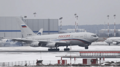 Photo of Russian plane lands in US to remove diplomats expelled for alleged espionage