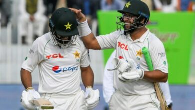 Photo of Pakistan openers solid as first Australia Test heads for draw