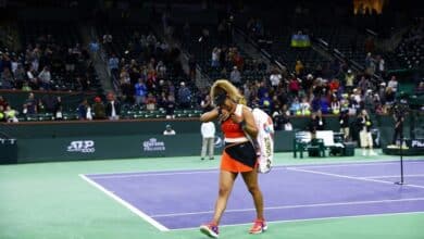 Photo of Naomi Osaka brought to tears by heckler at US tournament