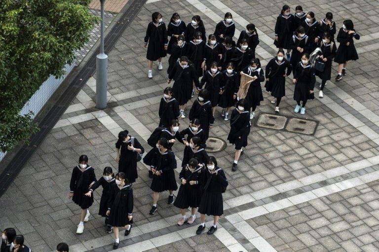 Black hair, white shoelaces: Japan school rules under fire