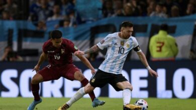 Photo of Lionel Messi scores on his Argentina return to take unbeaten run to 30 games