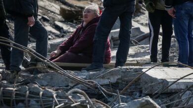 Photo of Ukraine says Russian forces kill seven civilians in evacuation convoy