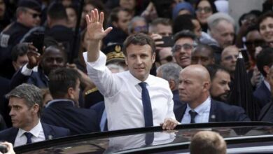 Photo of Macron escapes ‘tomatoes’ attack while wading through crowd in Paris market | VIDEO