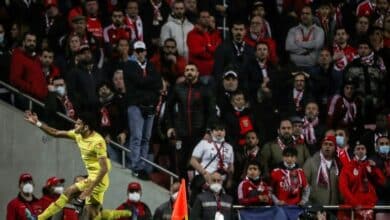 Photo of Liverpool in sight of semis after putting three past Benfica