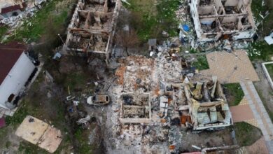Photo of Ukraine calls for talks in teetering Mariupol as Moscow holds ICBM test