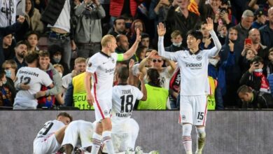 Photo of Barcelona stunned by Frankfurt as West Ham reach Europa League semis