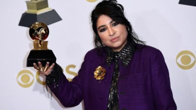 Photo of Pakistani singer Arooj Aftab wins first Grammy