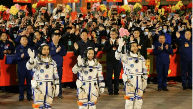 Photo of Three Chinese astronauts return to Earth after six months in space