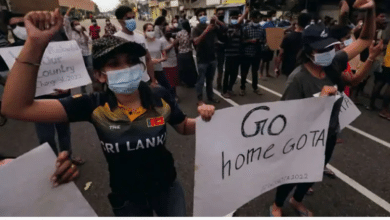 Photo of Sri Lanka crisis: Student protestors surround PM residence as anti-government Galle Face protests reach 16th day