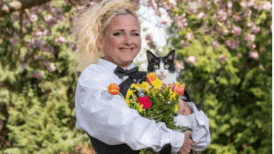 Photo of Woman marries her cat to avoid landlord’s pet restrictions