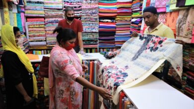 Photo of Dhaka Residents Have Returned to the City’s Markets to Shop for Eid