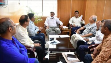 Photo of Hasan Mahmud exchanges views with journalists on Mass Media Employees Bill draft