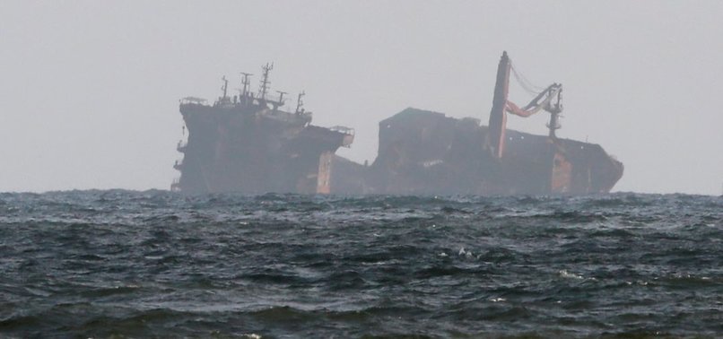Fuel-laden ship sinks off Tunisia coast