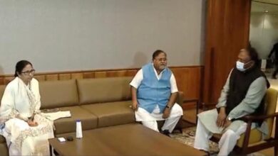 Photo of Tipu Munshi holds meeting with Mamata Banerjee