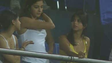 Photo of Video: Suhana Khan, Ananya Panday cheer for SRK’s Kolkata Knight Riders as they attend IPL 2022