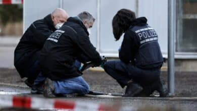 Photo of German school shooting leaves one person wounded, children safe