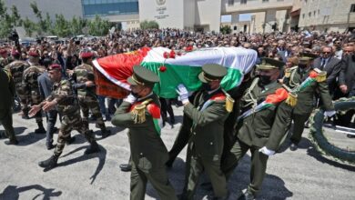 Photo of Palestinians honour slain journalist, reject joint probe