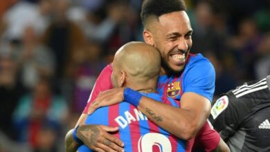 Photo of Barcelona win overshadowed by Araujo injury