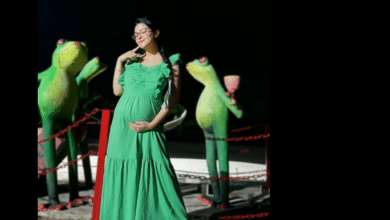 Photo of Actress Porimoni flaunts her baby bump