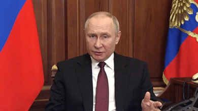 Photo of Vladimir Putin warns France, Germany against supplying arms to Ukraine, discusses grain supplies