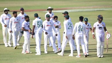 Photo of Chandimal, Dickwella cling on as Sri Lanka draw Bangladesh Test