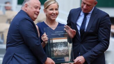 Photo of Tennis legend Chris Evert completes chemotherapy for ovarian cancer
