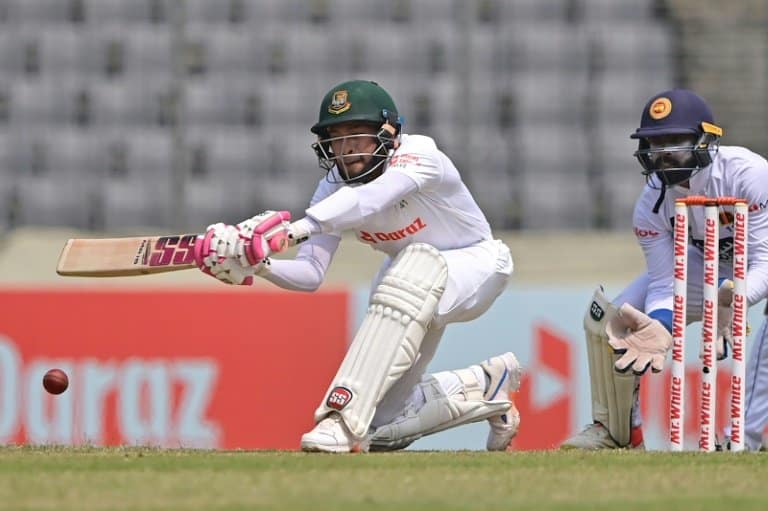 Liton, Mushfiqur slam centuries to put pressure back on Sri Lanka