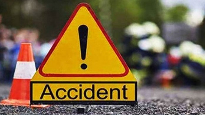 Rangpur road crash kills 5, 3 injured