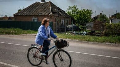 Photo of ‘No time to hide’ for Ukraine social worker in town near front line