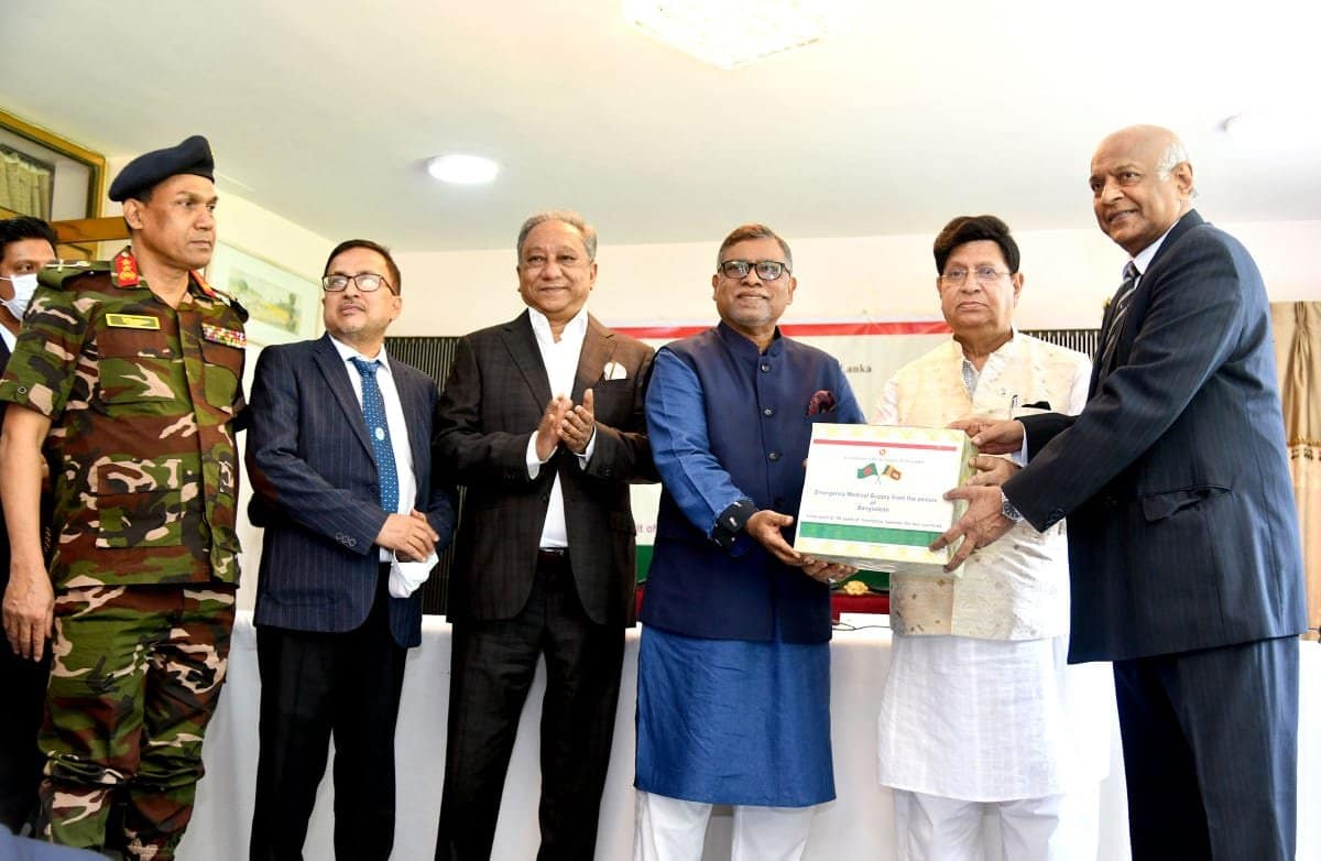 Bangladesh donates medical supply to Sri Lanka