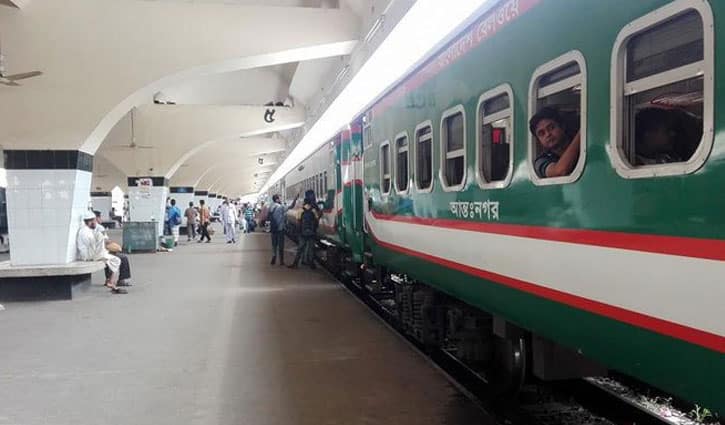 Advance train tickets selling going on for return journey after Eid