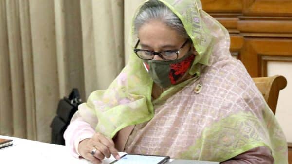 No possibility of adverse impact on implementing mega projects: PM tells JS