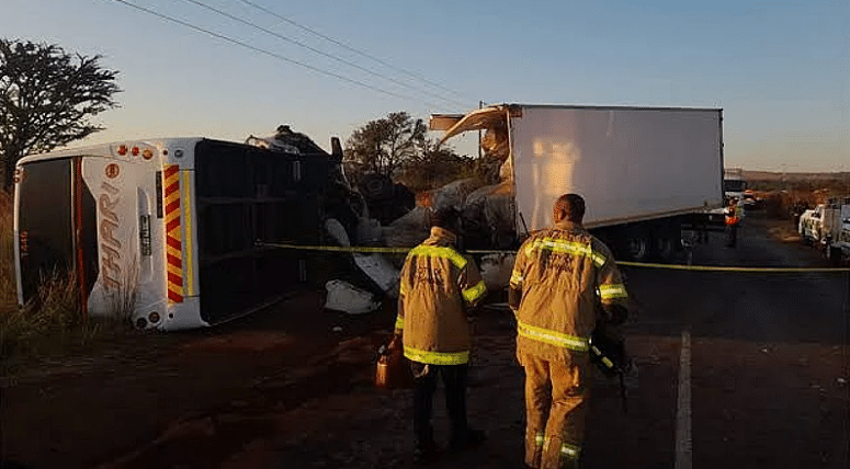 South Africa: 15 dead, 37 injured in bus, truck collision