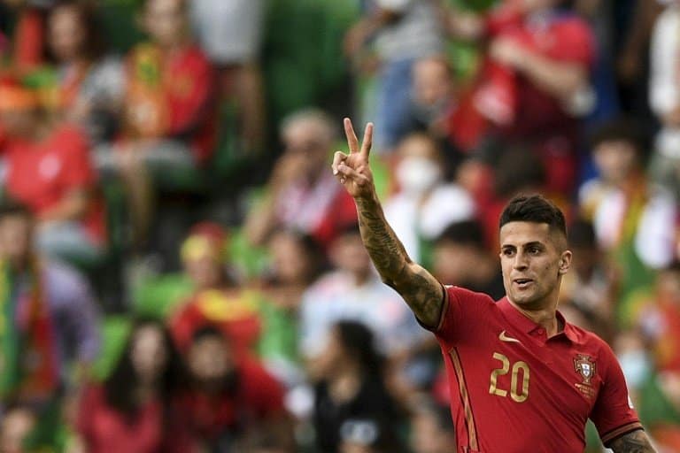 Cancelo and Guedes send Portugal to victory over Czechs