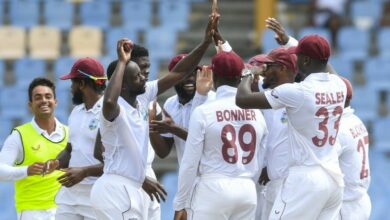 Photo of Roach runs through Bangladesh top order after 250th Test wicket